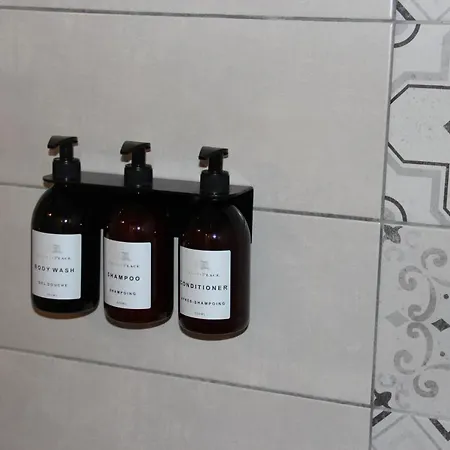 La Petite Plume - Prestiplace Collection *